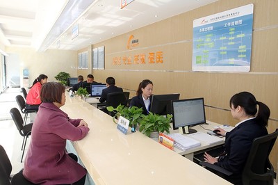 成都高新區(qū)新托管12個(gè)鄉(xiāng)鎮(zhèn)完成名稱變更，工商服務(wù)咨詢?nèi)嬲归_(kāi)